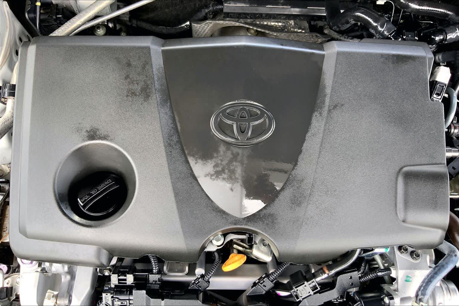Used 2024 Wind Chill Pearl/Midnight Black Metallic Toyota XSE image 32