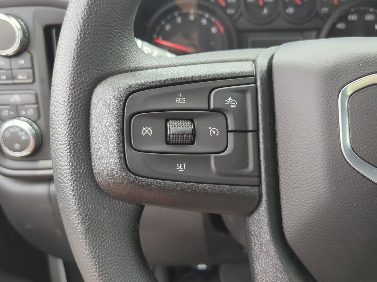 2025 GMC Sierra 1500 Pro - Photo 32