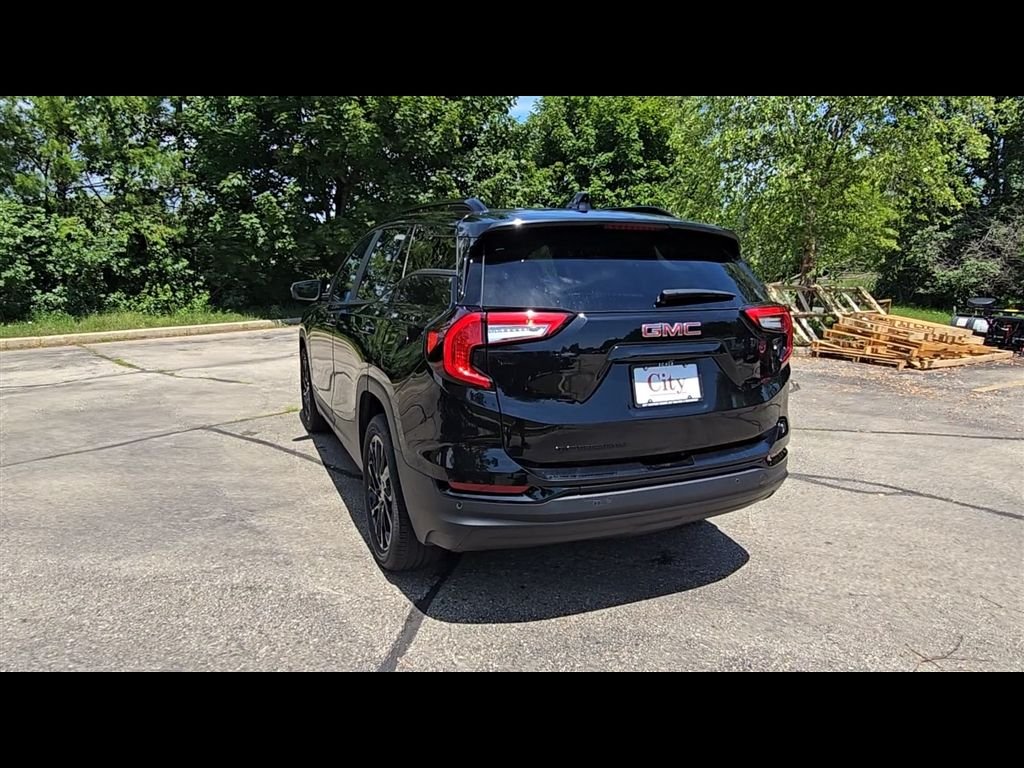 Used 2024 Black GMC SLE image 6