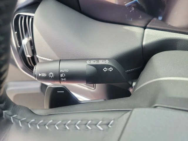 New 2026 White Nissan SV image 23