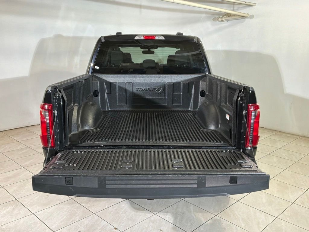 Used 2024 Black Metallic Ford XLT image 22