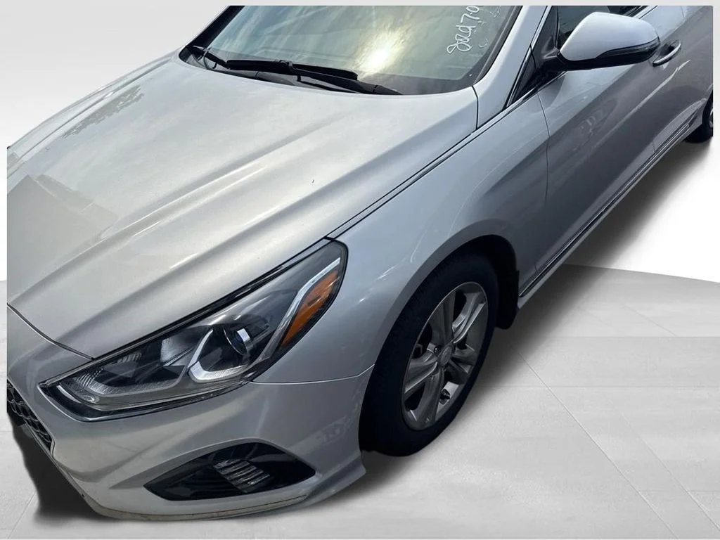 Used 2019 Silver Hyundai Sport image 2