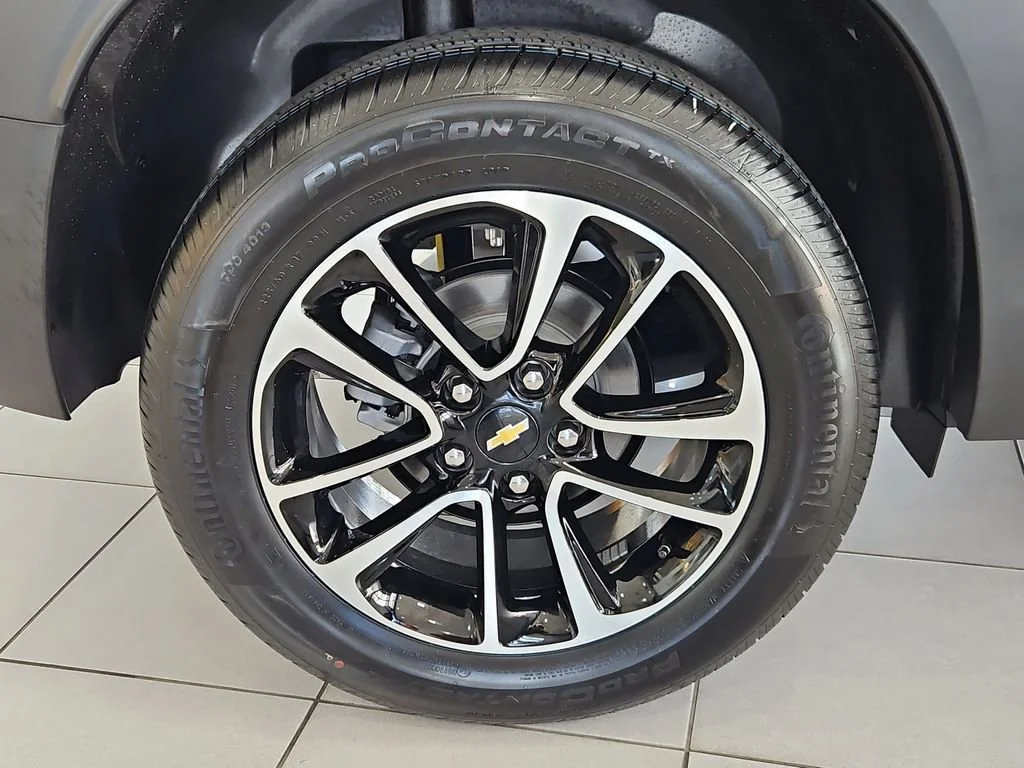 New 2026 Apex Red Chevrolet LT image 30