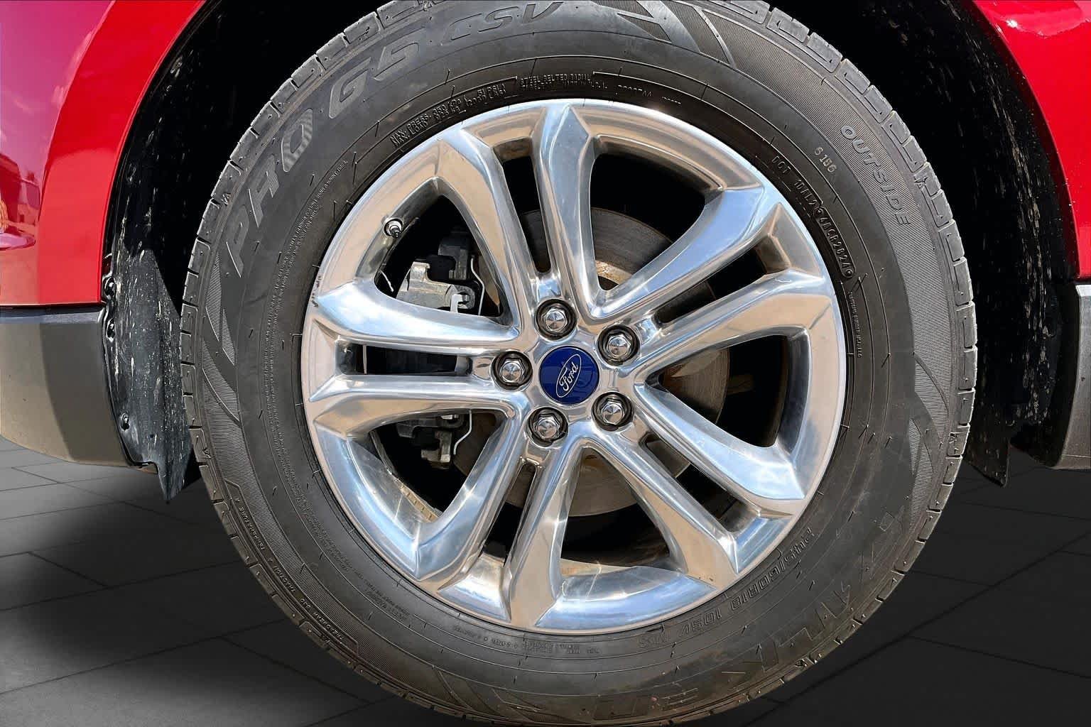 Used 2015 Ruby Red Metallic Tinted Clearcoat Ford SEL image 11