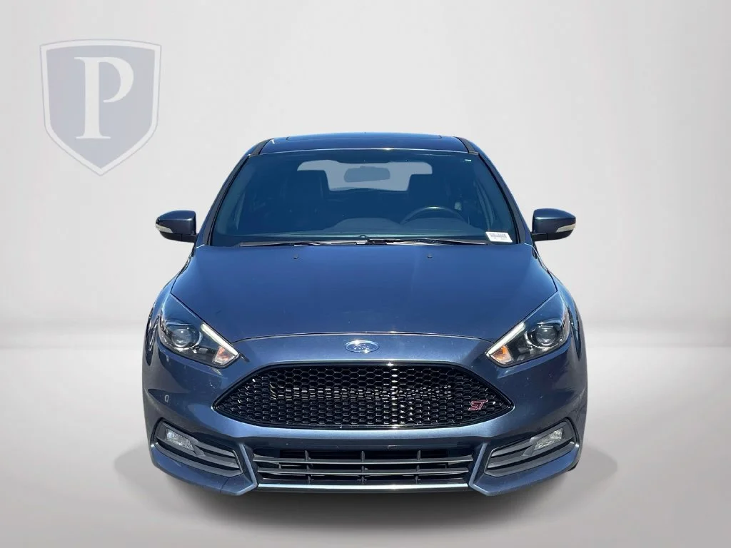 Used 2018 Blue Ford ST image 3