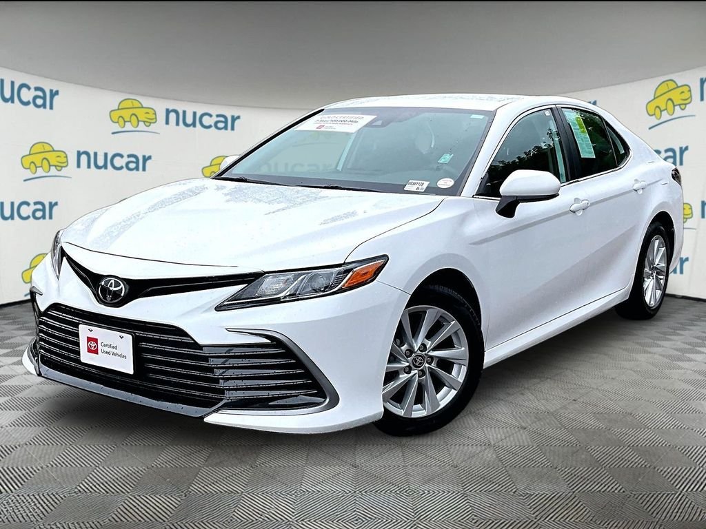 Used 2024 White Toyota LE image 3
