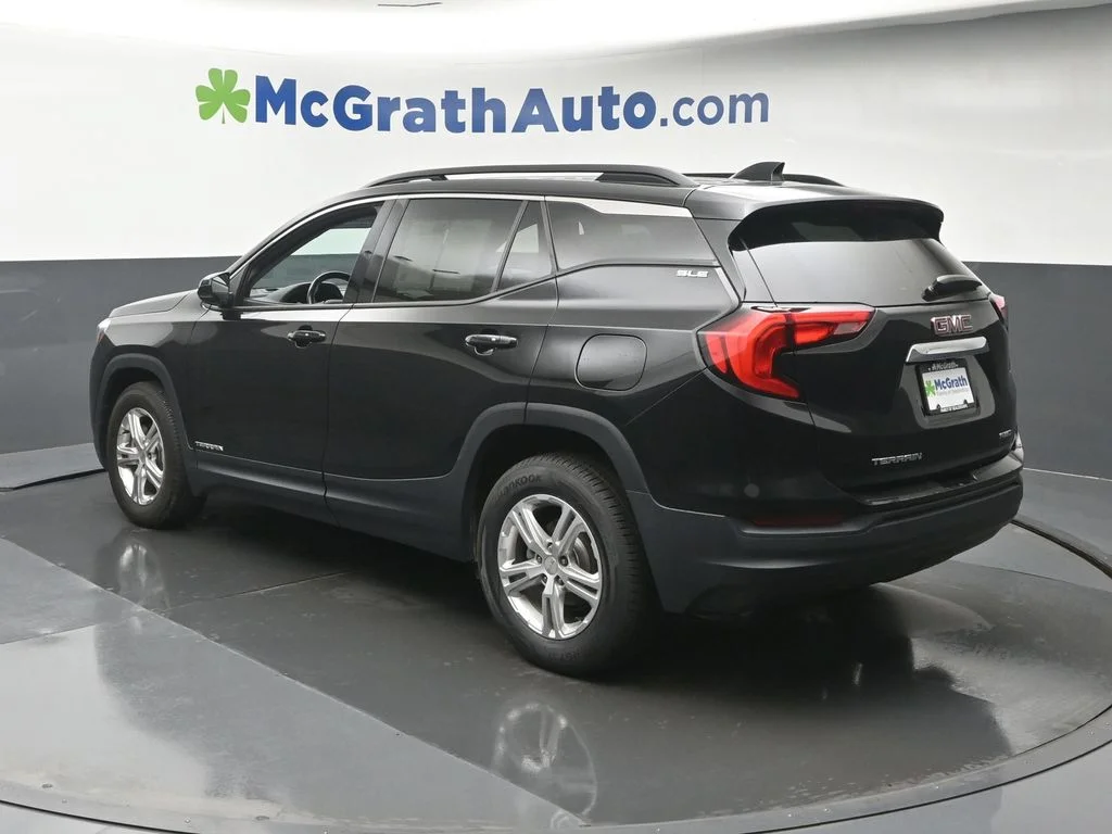 Used 2020 Black GMC SLE image 25