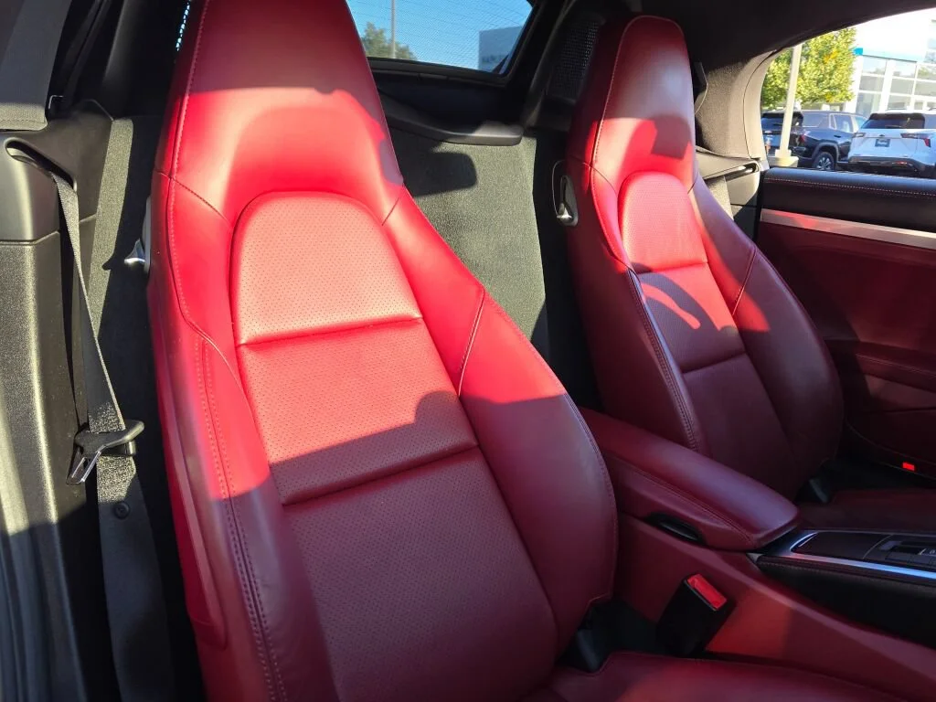 Used 2018 Black Porsche Base image 9