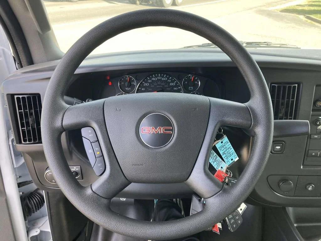 New 2026 Summit White GMC Work Van image 26