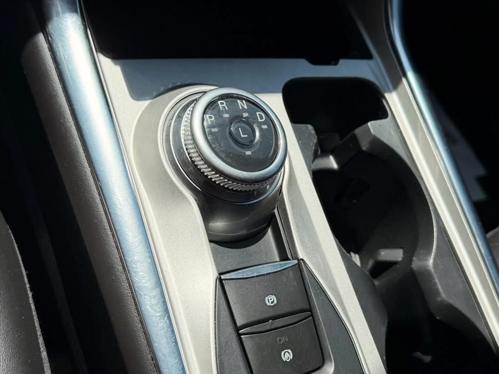 Used 2023 Silver Ford XLT image 26