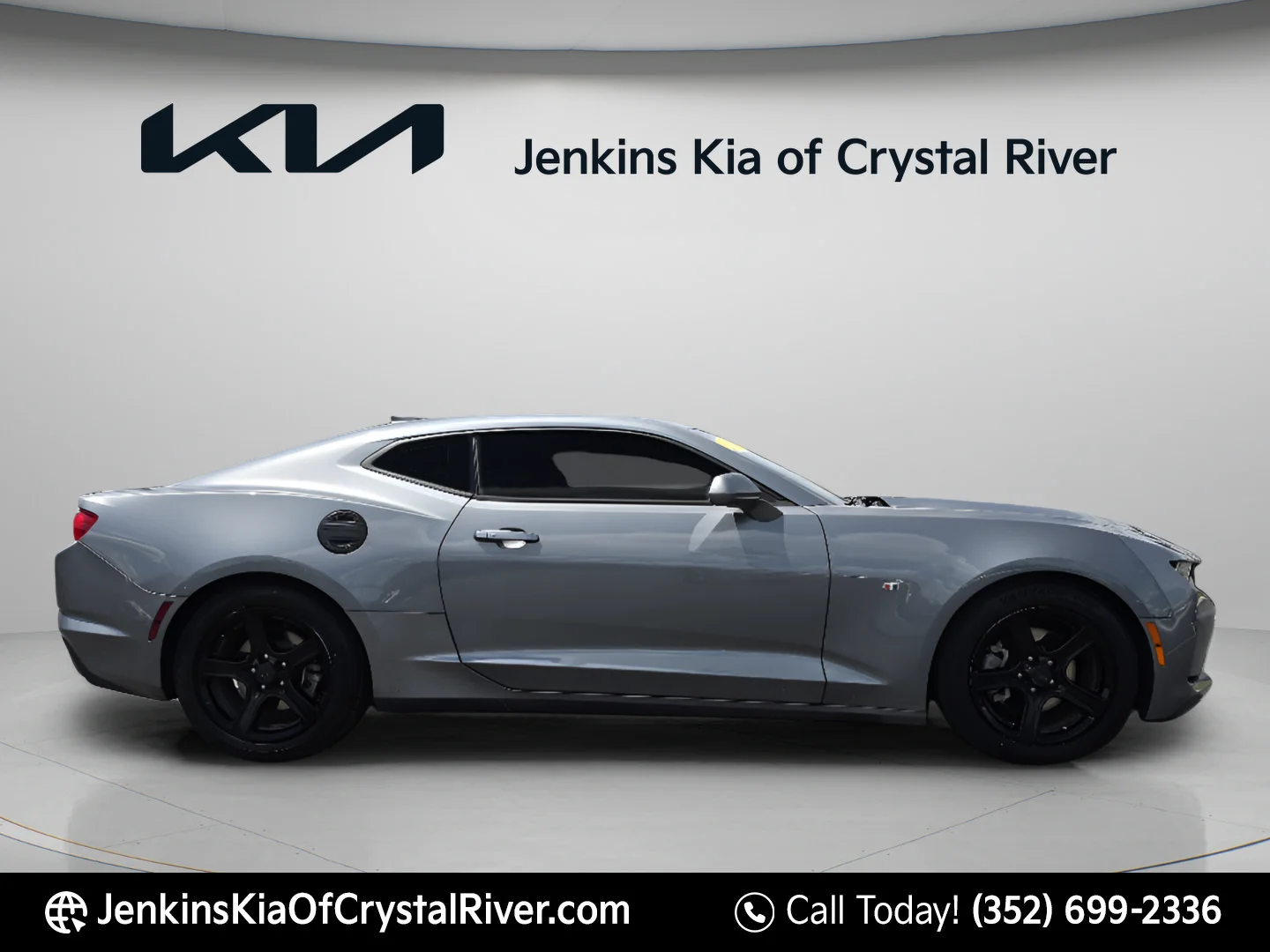 Used 2021 Satin Steel Gray Metallic Chevrolet 1LT image 3