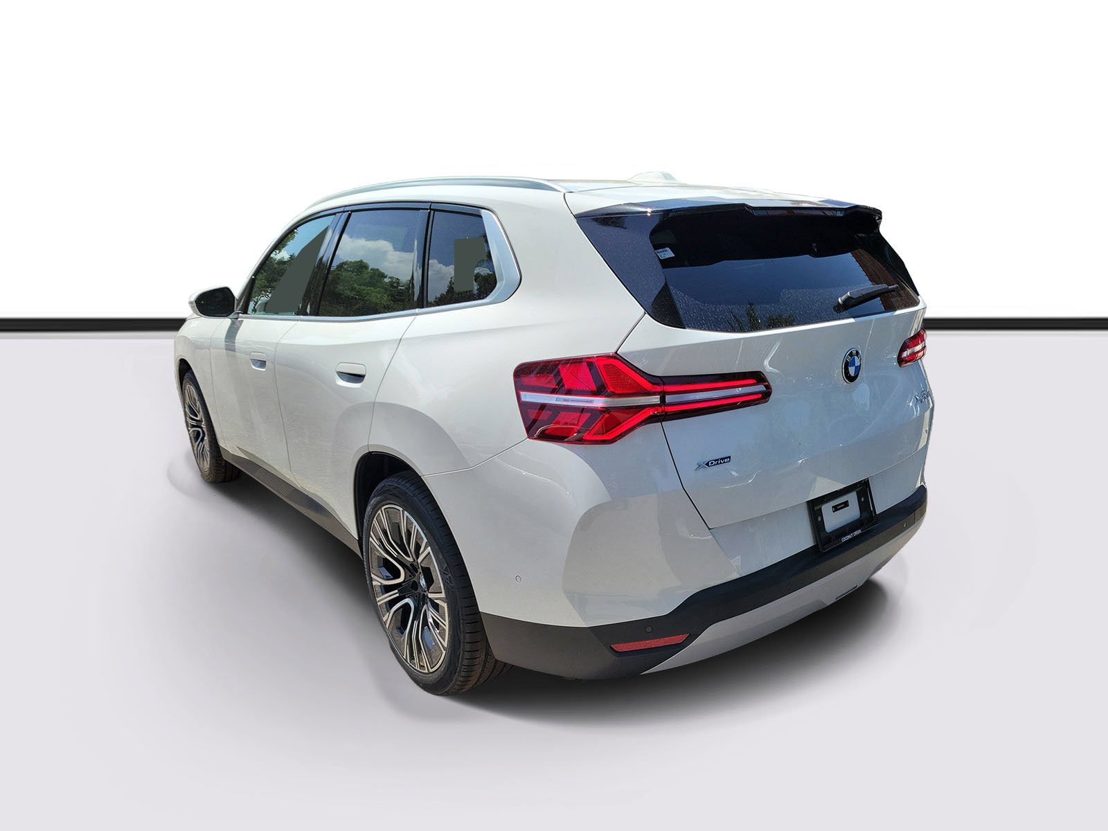 New 2026 Alpine White BMW 30 xDrive image 3