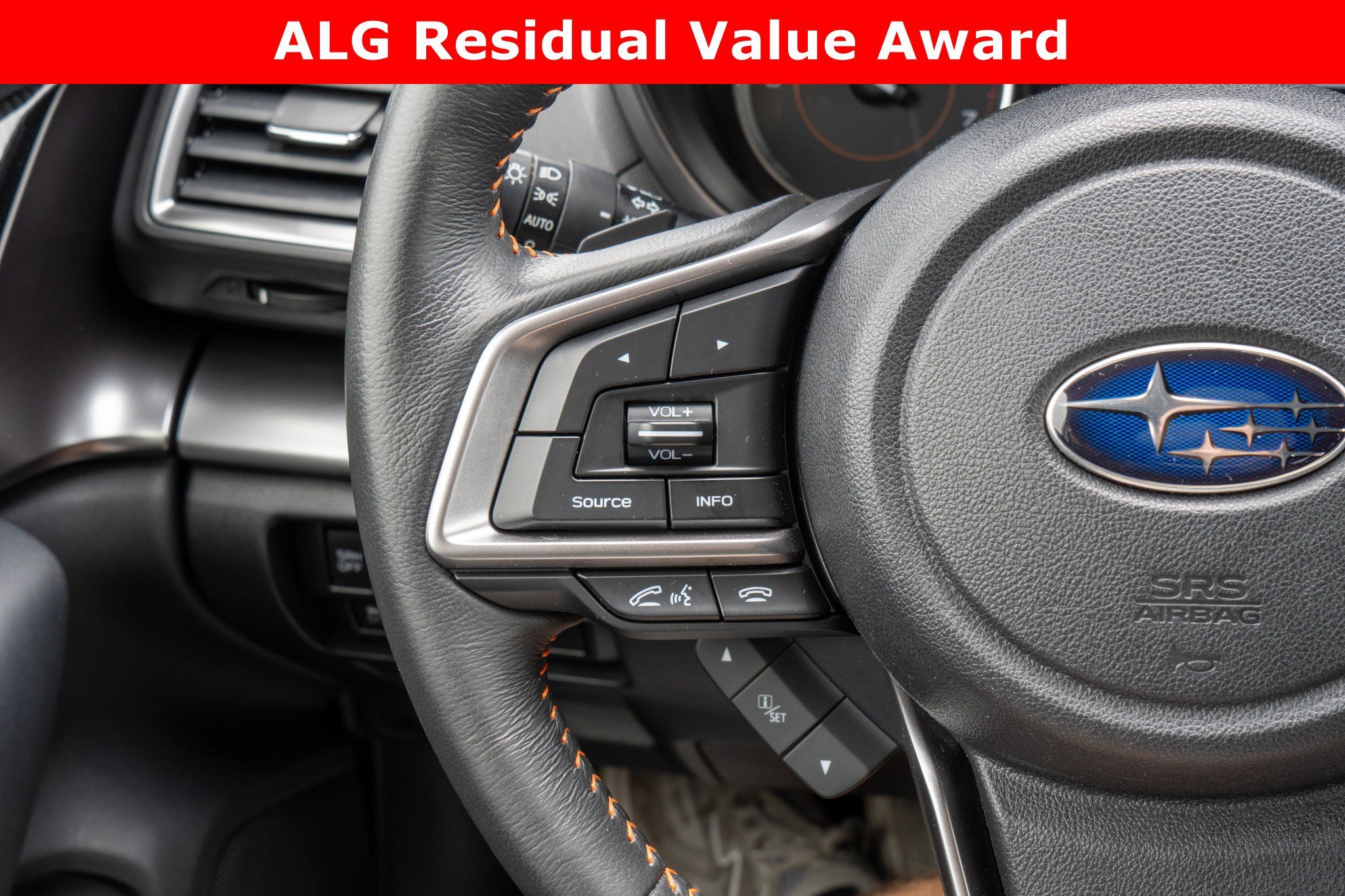 Used 2019 Crystal White Pearl Subaru Limited image 23
