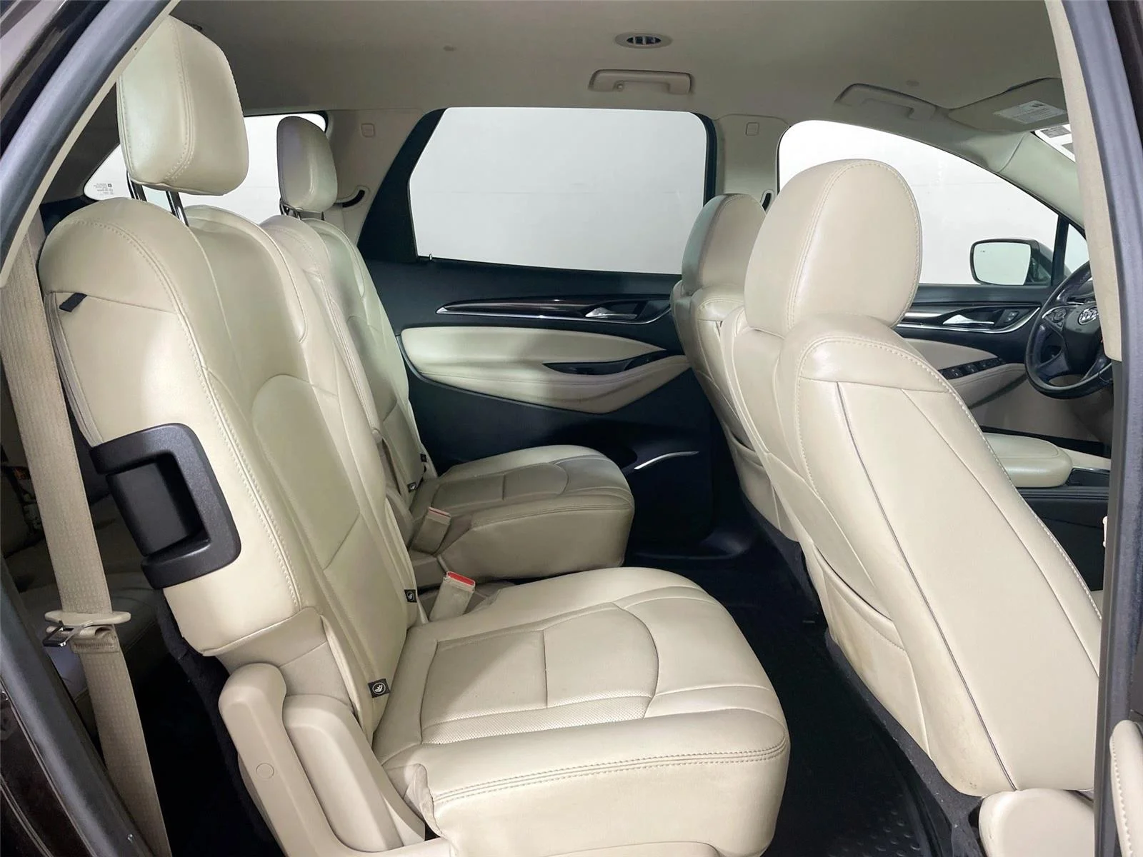 Used 2018 Havana Metallic Buick Essence image 26