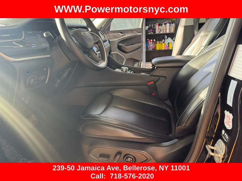 Used 2023 Black Jeep 4xe image 16