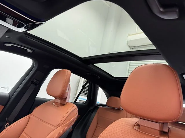 New 2026 Graphite Gray Metallic Mercedes-Benz GLC 300 image 5