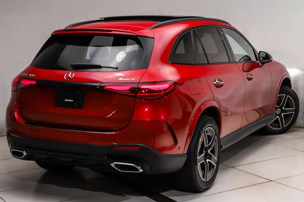 New 2026 MANUFAKTUR Patagonia Red Metallic Mercedes-Benz GLC 300 image 19