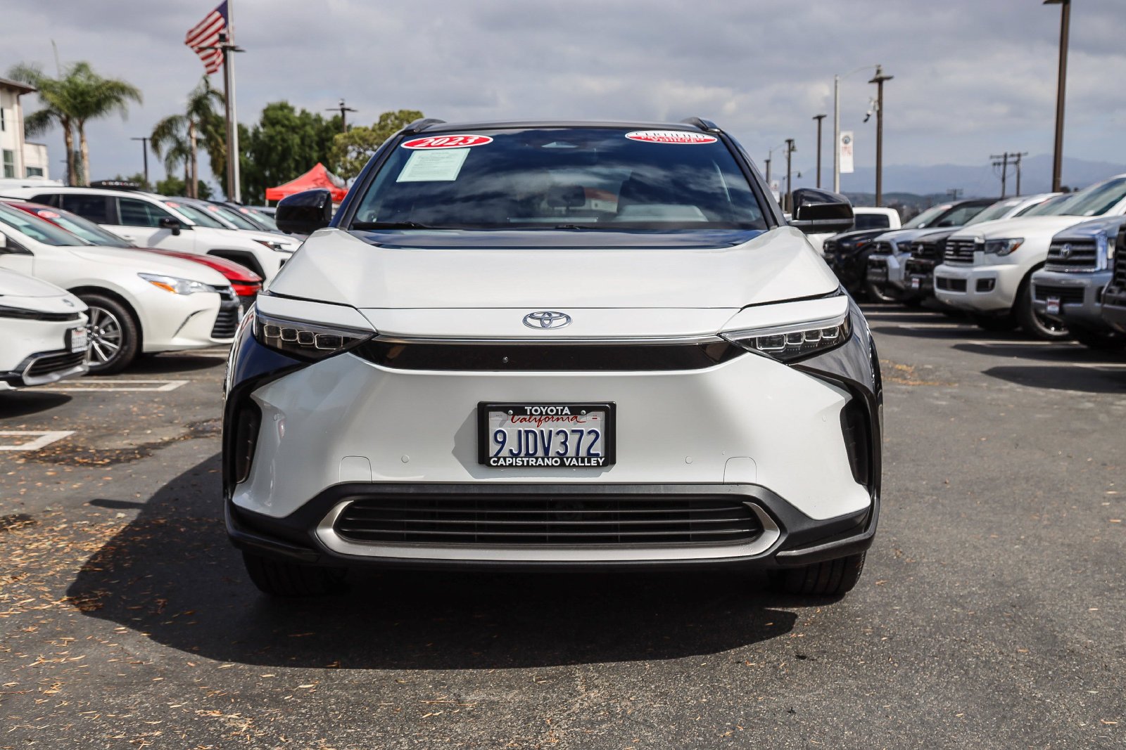 Certified Used 2023 Pearl Toyota Limited image 2