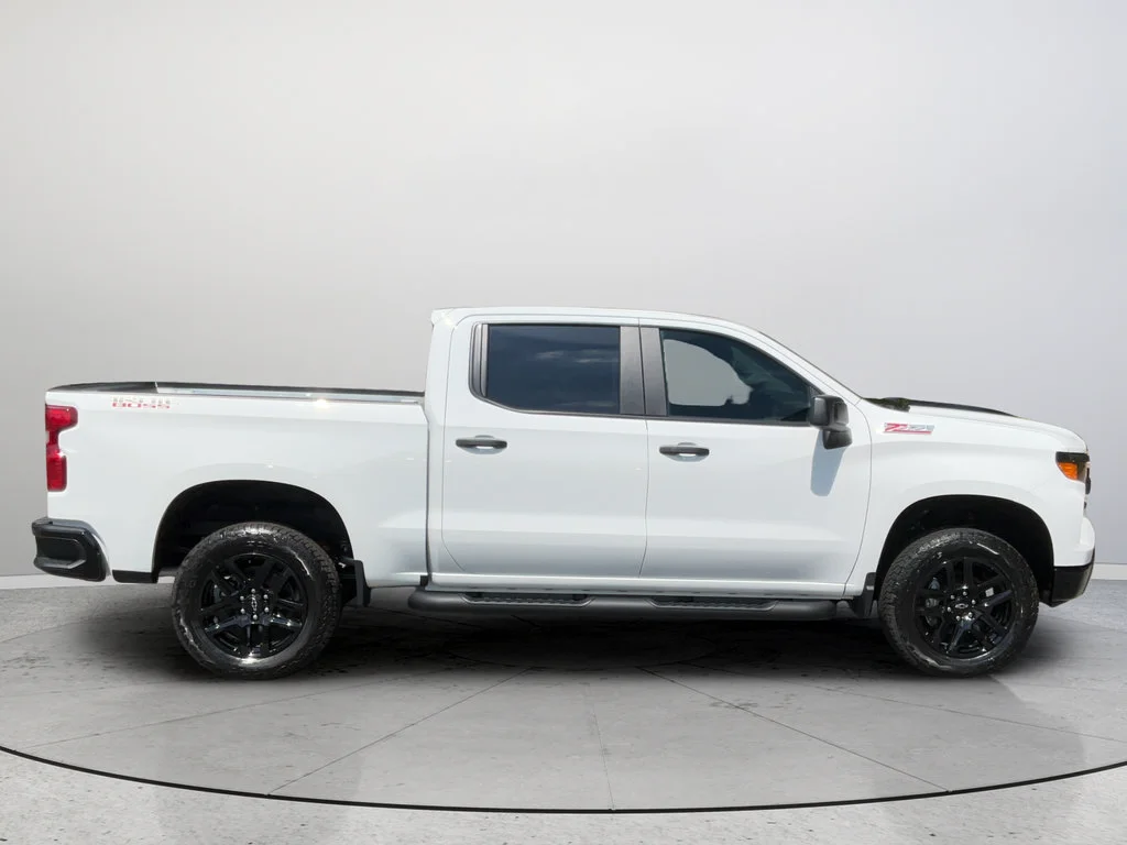 New 2026 Summit White Chevrolet Custom Trail Boss image 8