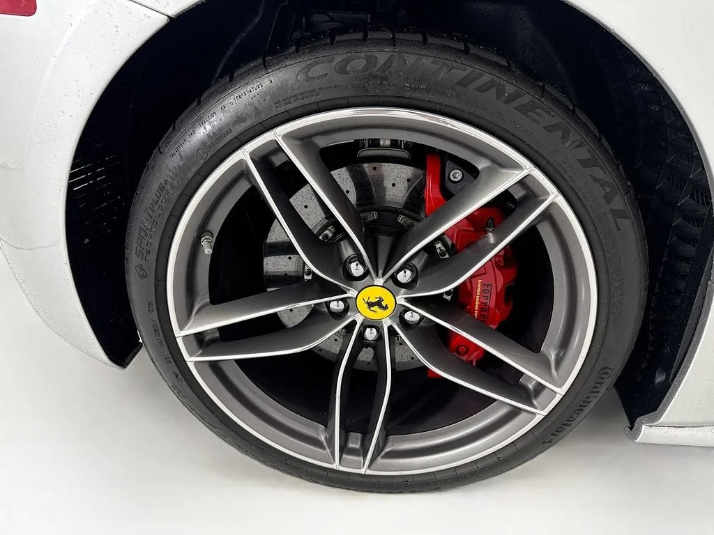 Used 2018 Argento Nurburgring Ferrari  image 36