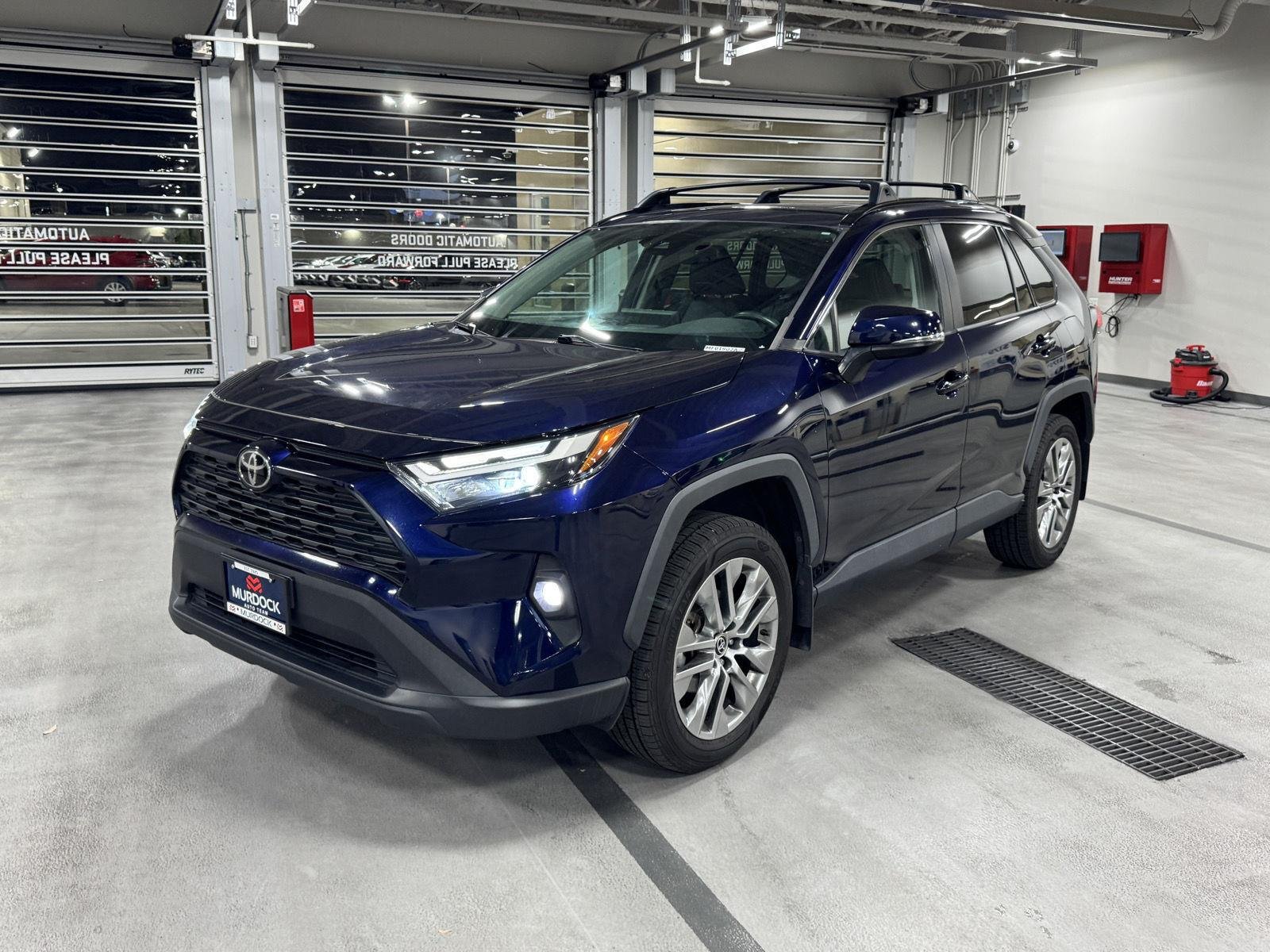 2022 Toyota RAV4 XLE Premium - Photo 16
