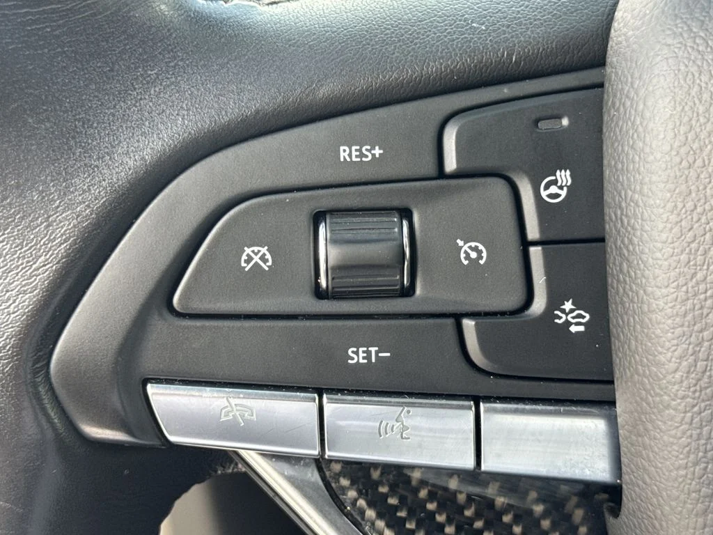 Used 2021 Green Cadillac Sport image 25