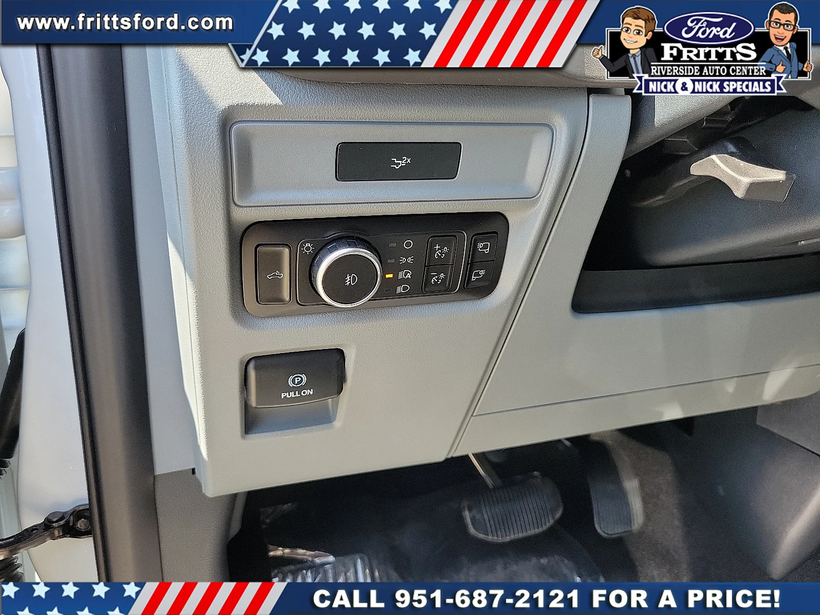 New 2026 Oxford White Ford XLT image 13