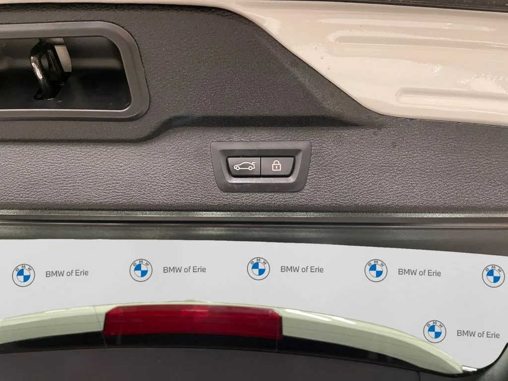 Used 2018 Alpine White BMW xDrive35i image 17