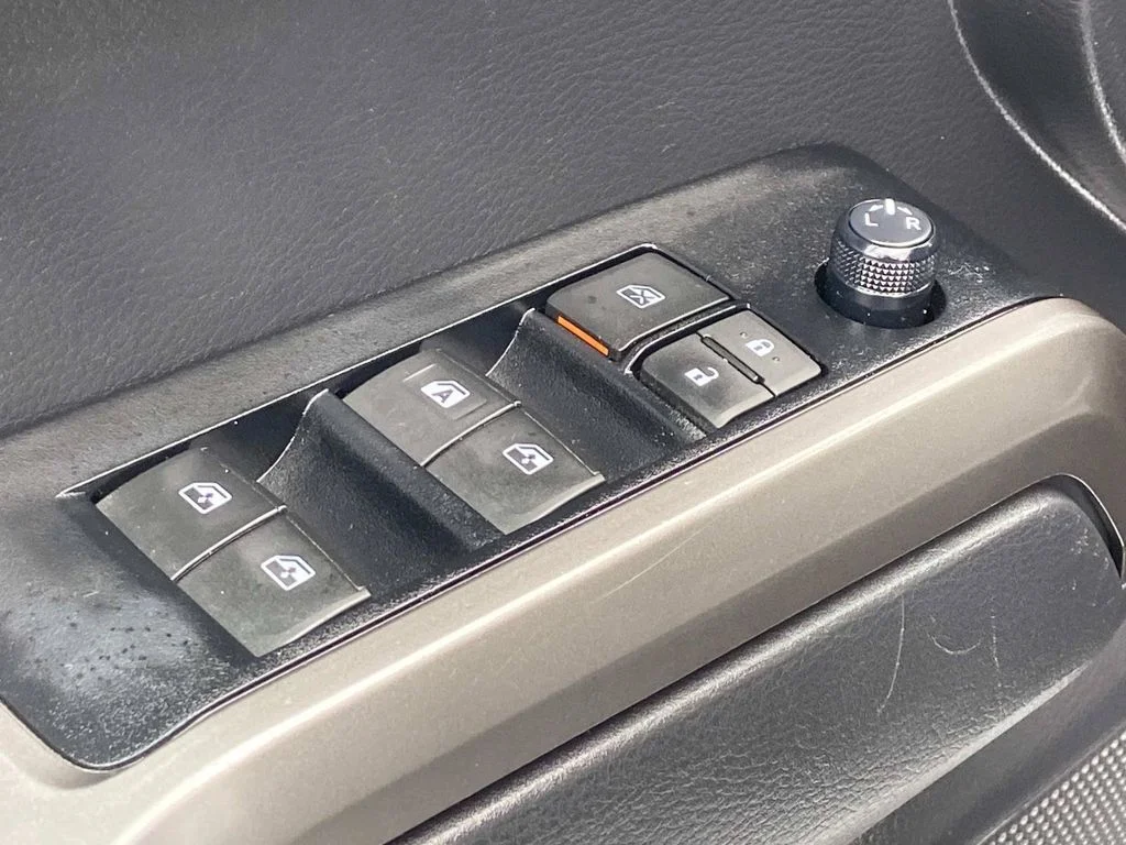 2022 Toyota Tacoma SR5 - Photo 25