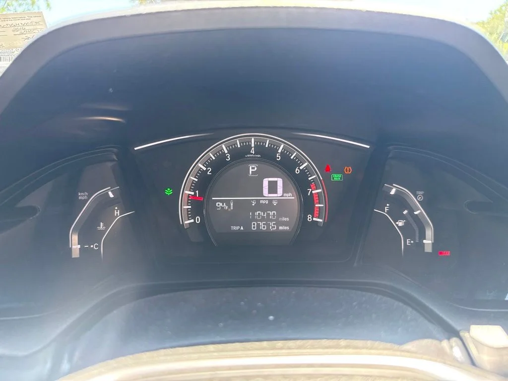 Used 2016  Honda LX-P image 6