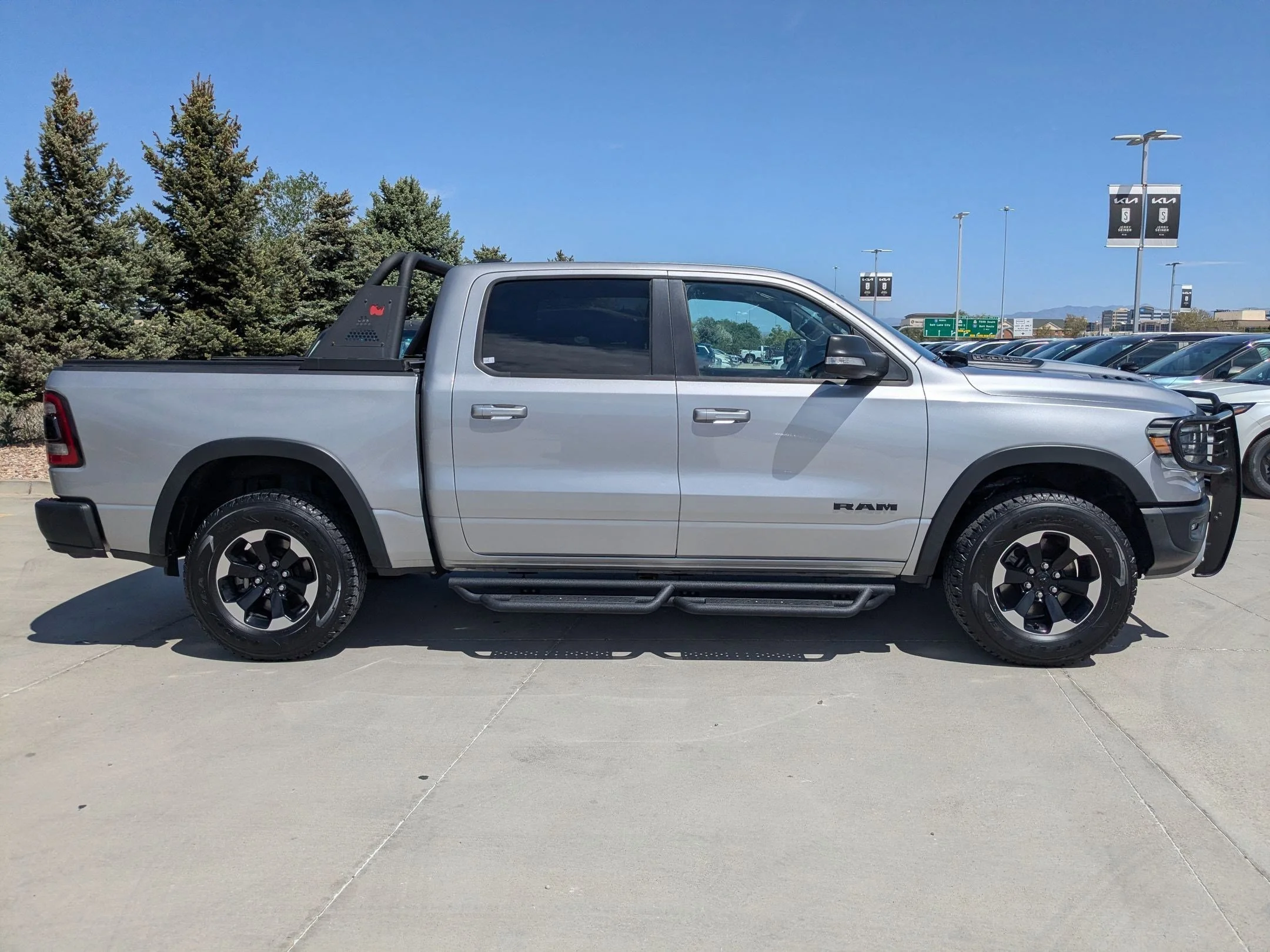 Used 2020 Billet Silver Metallic Clearcoat Ram Rebel image 7