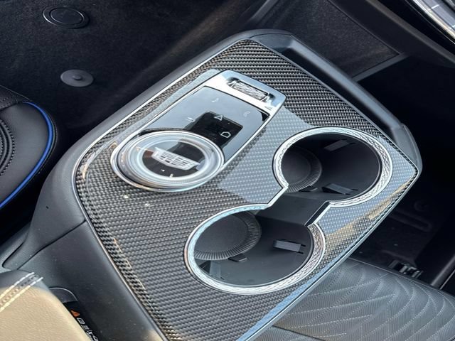 2026 Cadillac OPTIQ V-Series - Photo 23