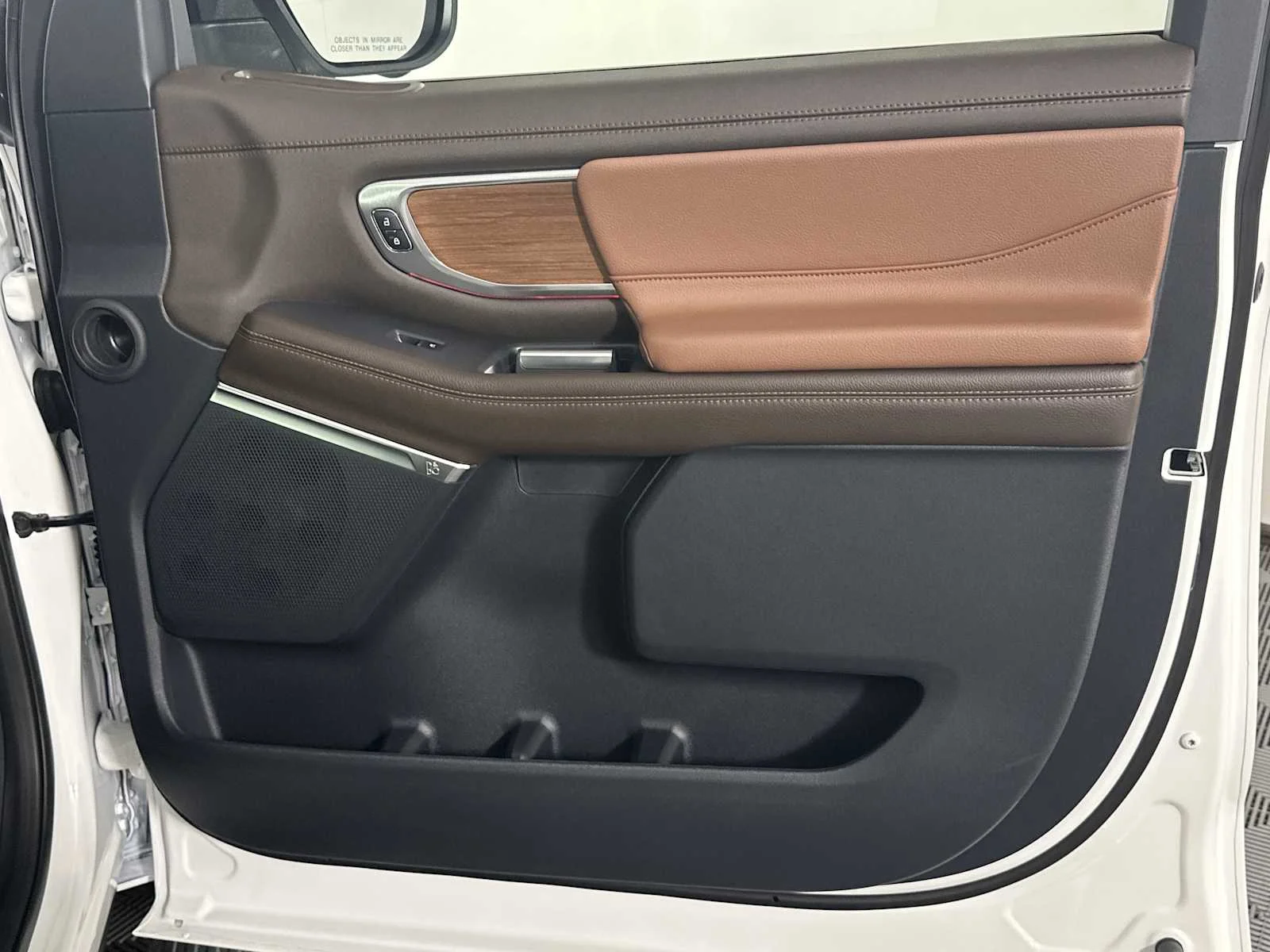 New 2027 Star White Metallic Tri-Coat Ford King Ranch image 18