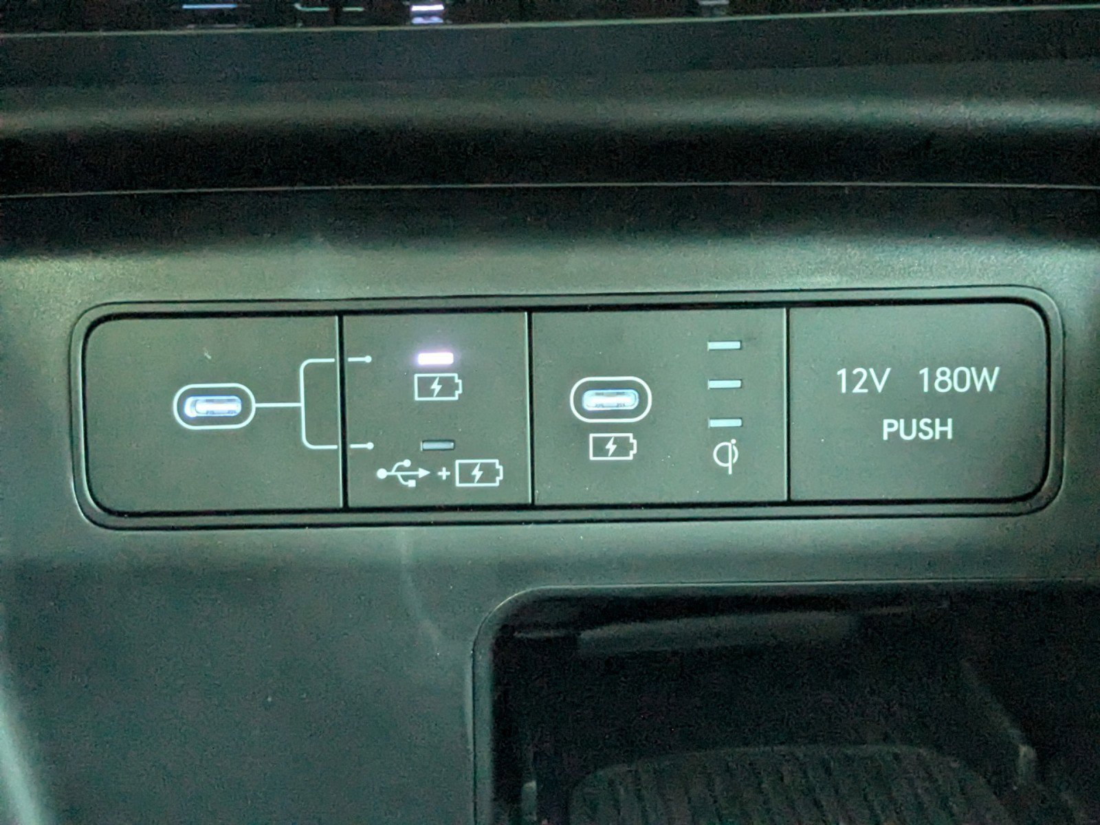 2025 Hyundai Santa Cruz Limited - Photo 56