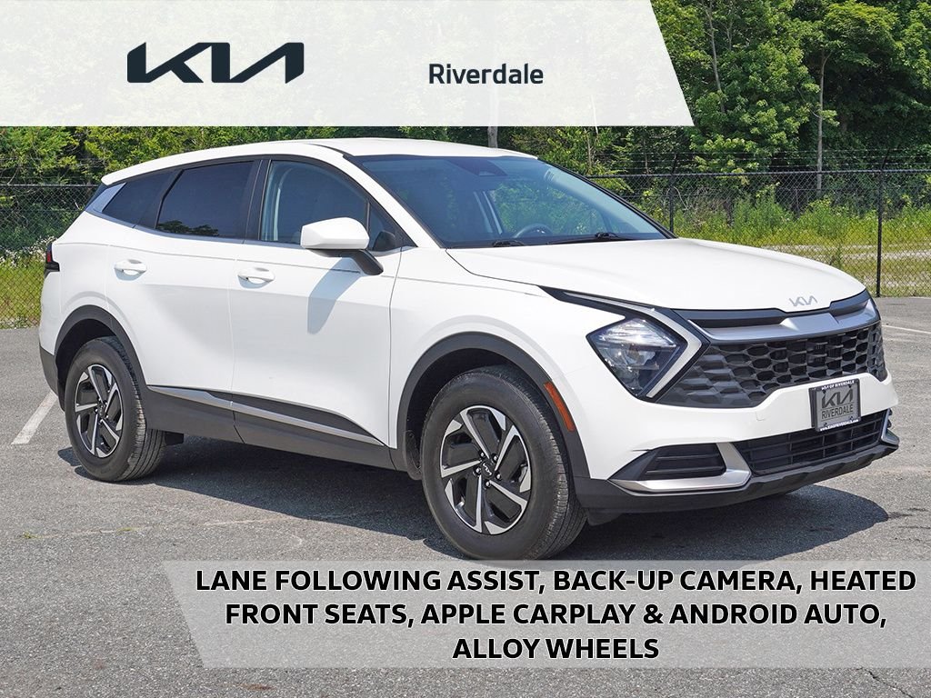 Used 2023 White Kia LX image 1
