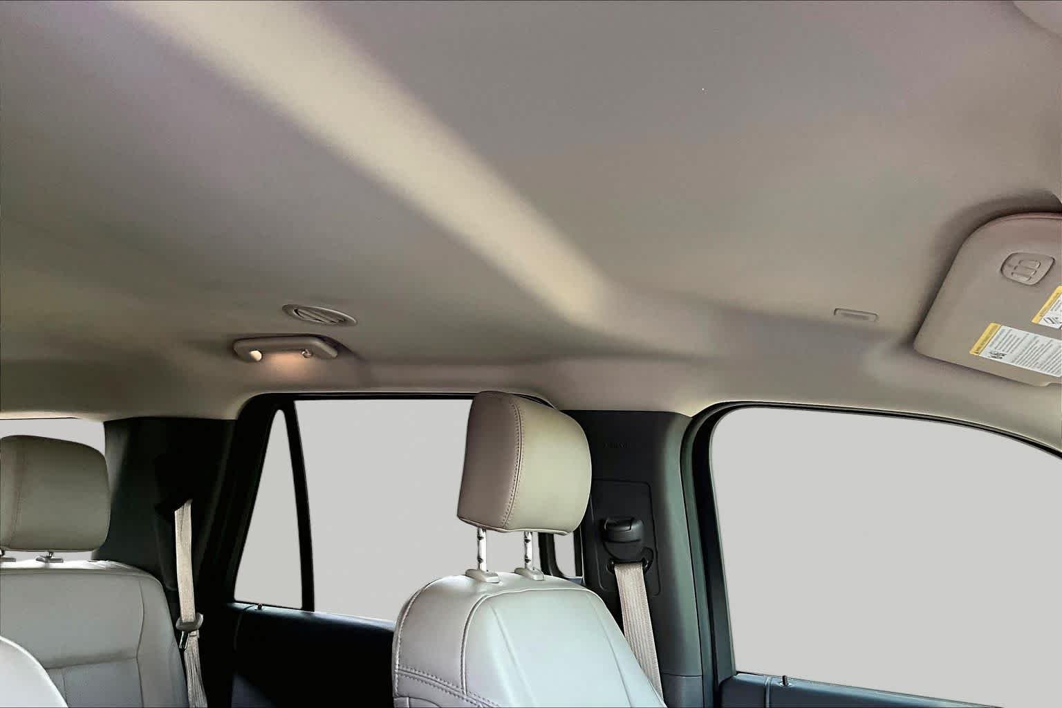 Used 2019 Stone Gray Ford XLT image 16