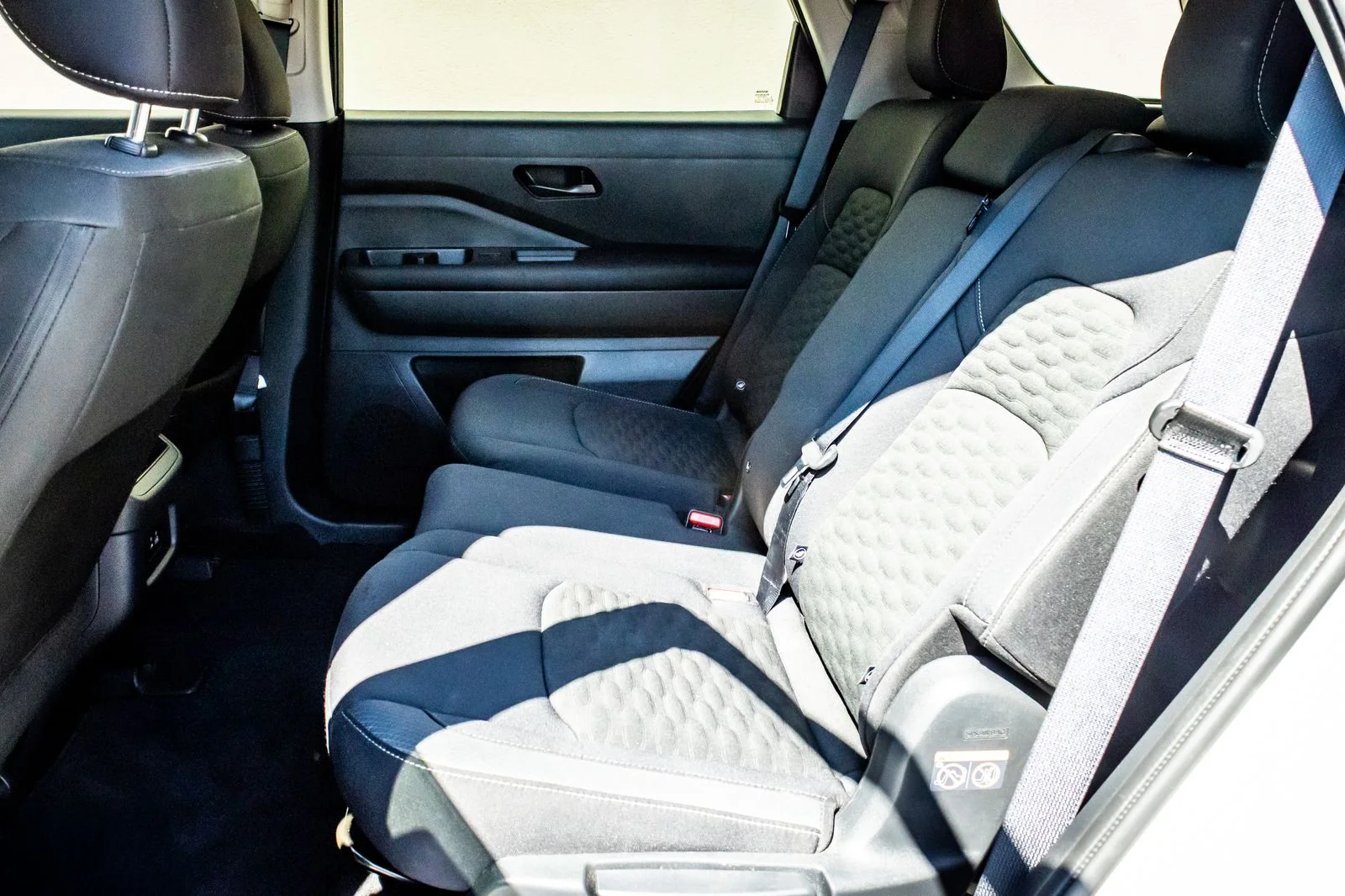 Used 2024 Silver Nissan S image 13
