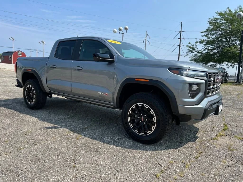 2026 GMC Canyon 4WD AT4 Crew Cab Short Box's photo