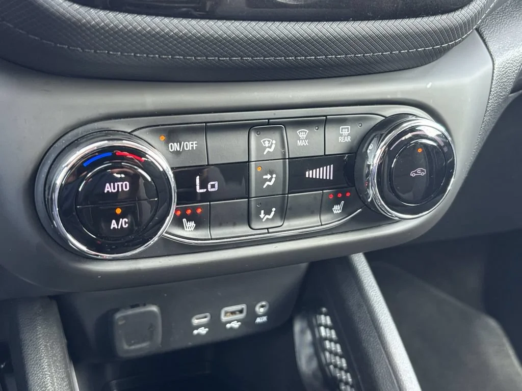 Used 2021 SATIN STEEL METALLIC Chevrolet LT image 25
