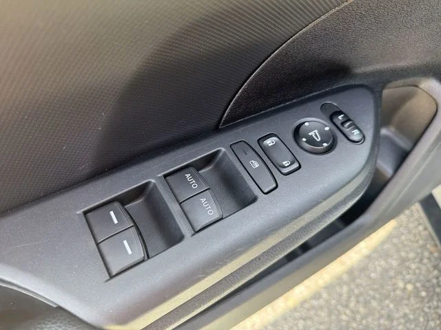 Used 2020  Honda Sport image 13