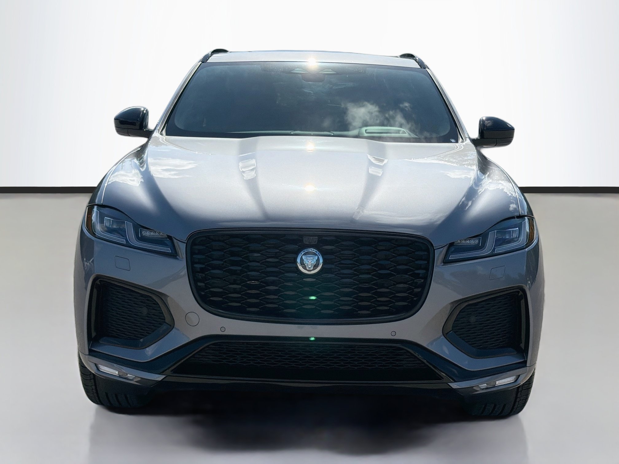 2026 Jaguar F-Pace R-Dynamic S - Photo 8