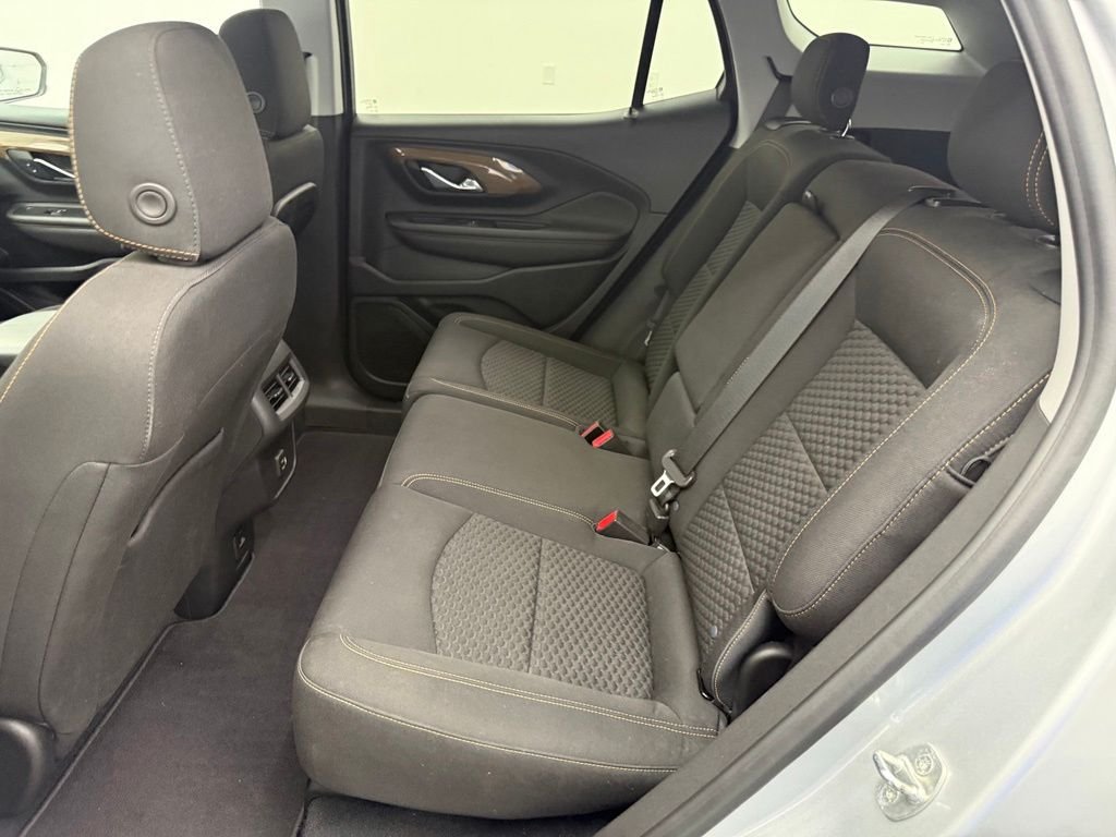 Used 2020 Silver GMC SLE image 30