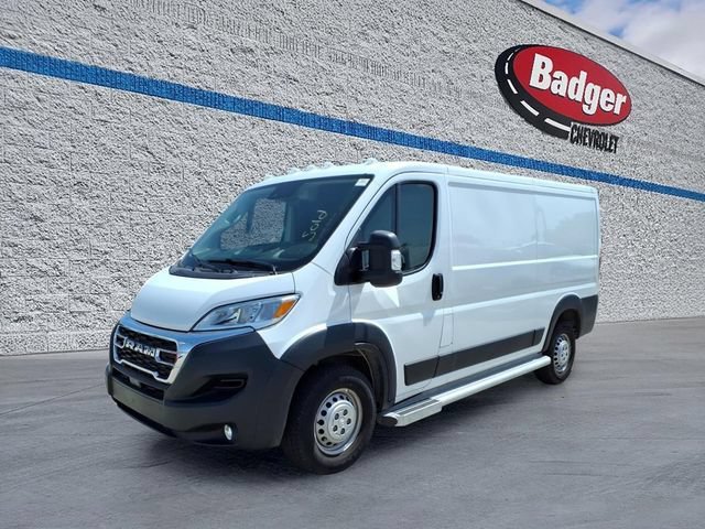 Used 2025  Ram Tradesman image 1