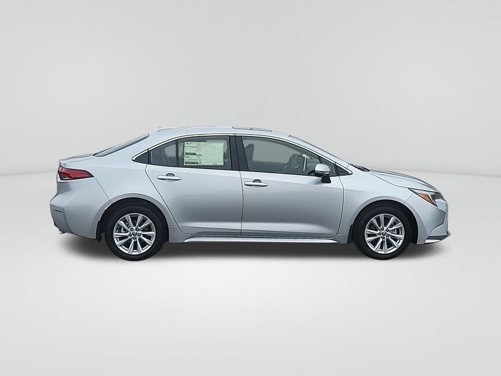 2026 Toyota Corolla XLE - Photo 7