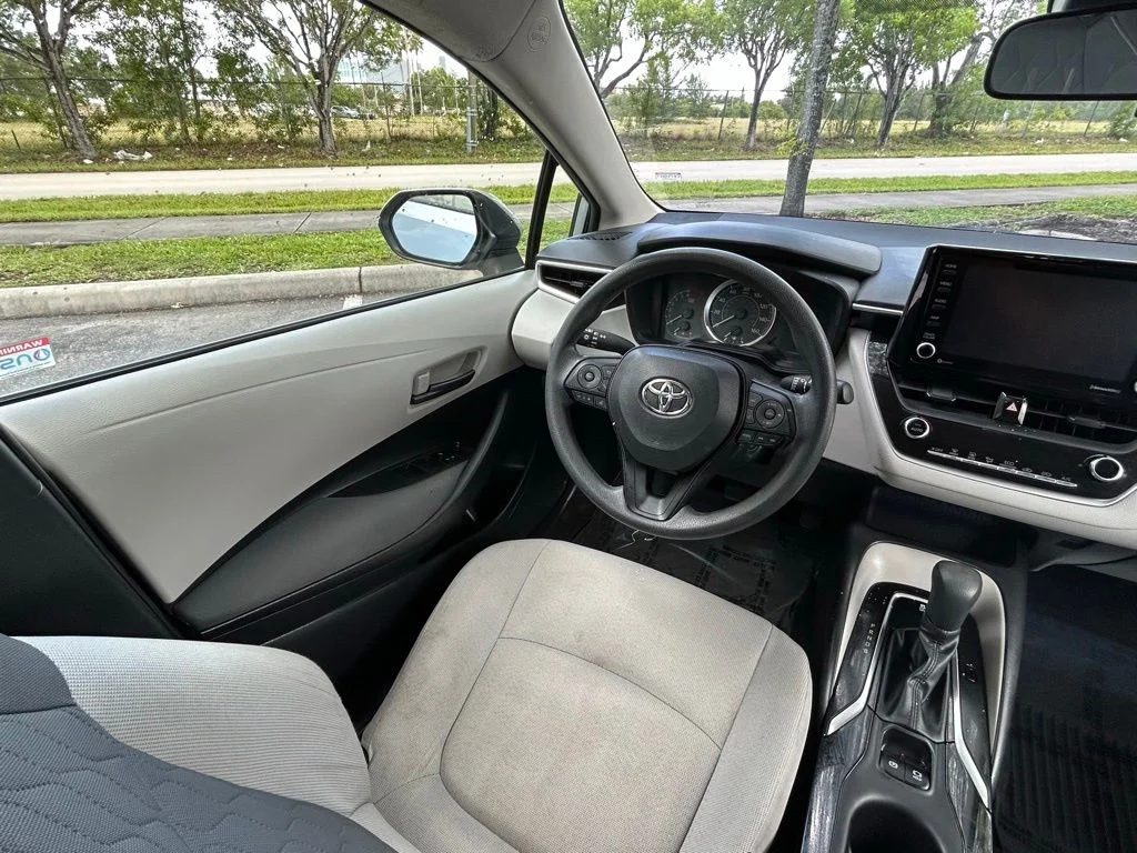 Certified Used 2022 Silver Toyota LE image 9