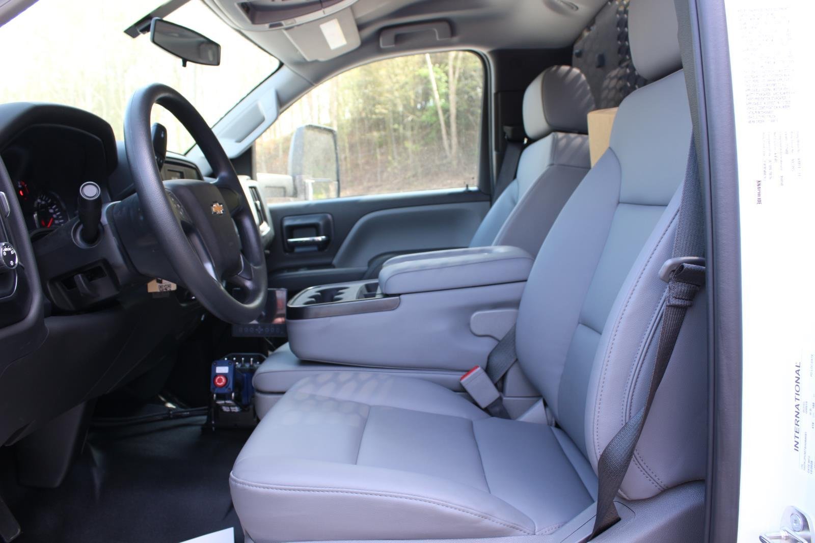 New 2025 Summit White Chevrolet Work Truck image 20