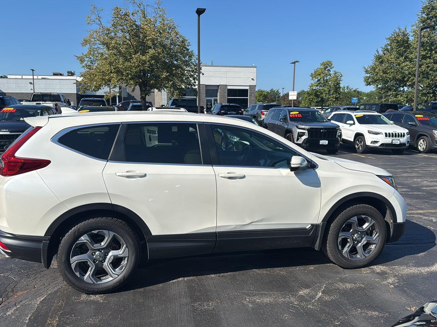 Used 2017 White Diamond Pearl Honda EX-L image 9