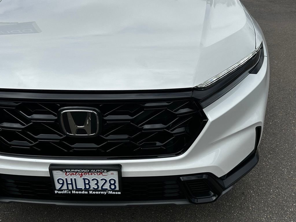 Used 2024  Honda Sport image 5