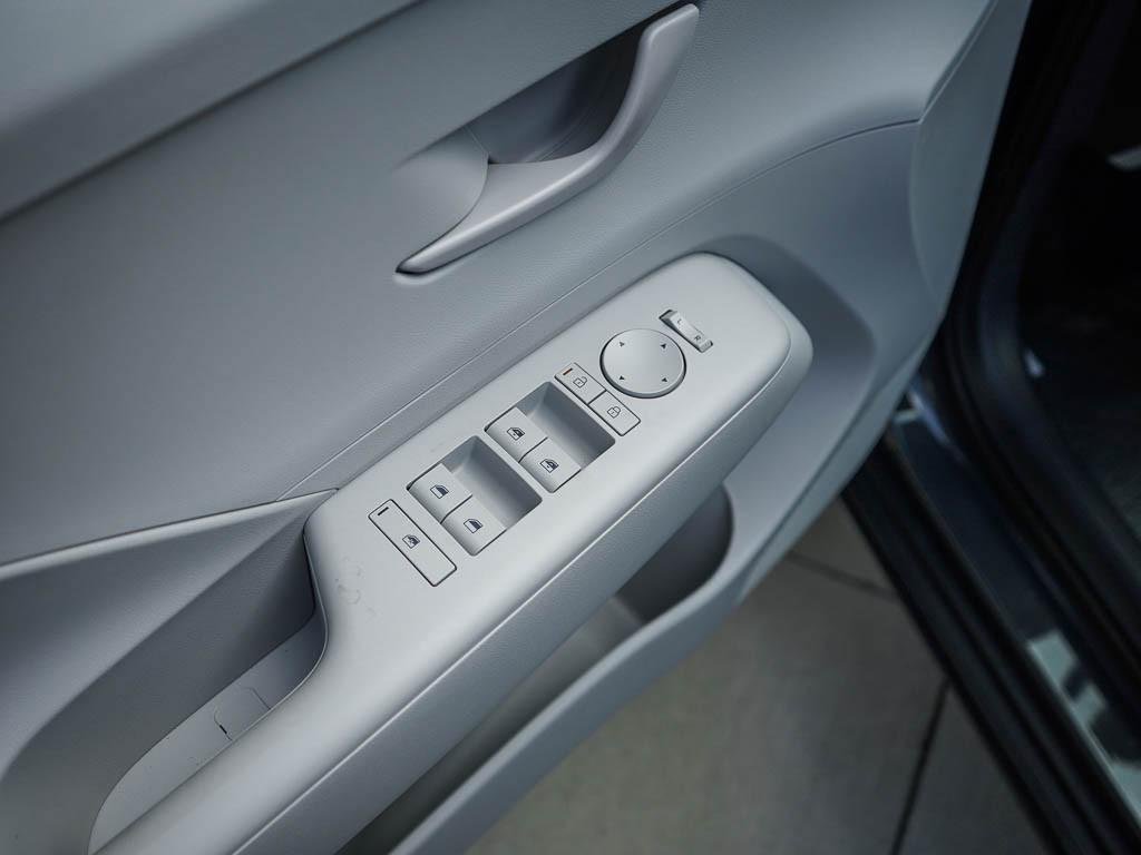 New 2026 Ecotronic Gray Pearl Hyundai SEL Sport AWD image 42