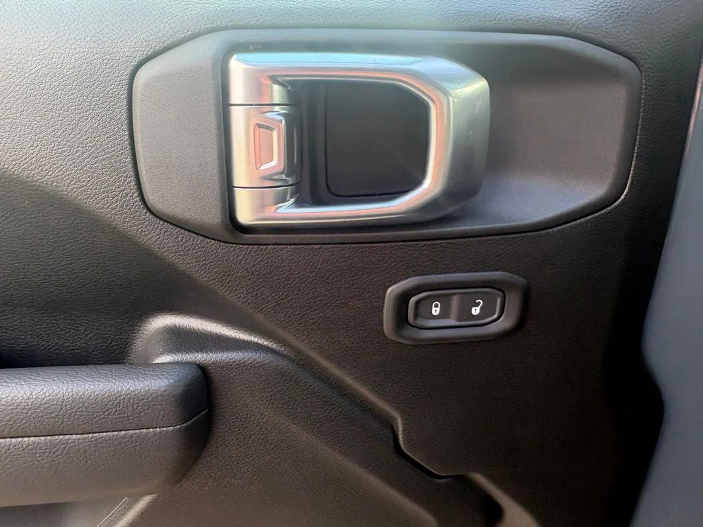 2026 Jeep Wrangler 4-Door Sport - Photo 12